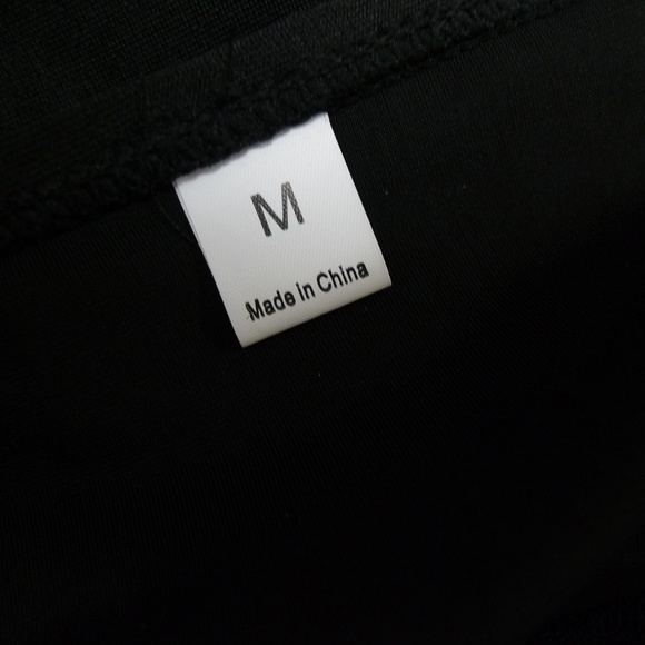 ruffle trim ruched V-neck black monokini . M - Picture 5 of 5